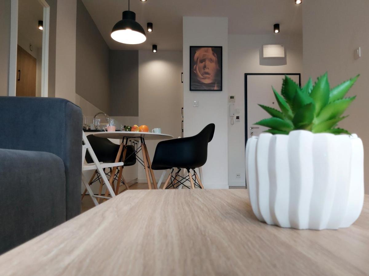 Chill Apartments Expo Slawinska วอร์ซอ ภายนอก รูปภาพ