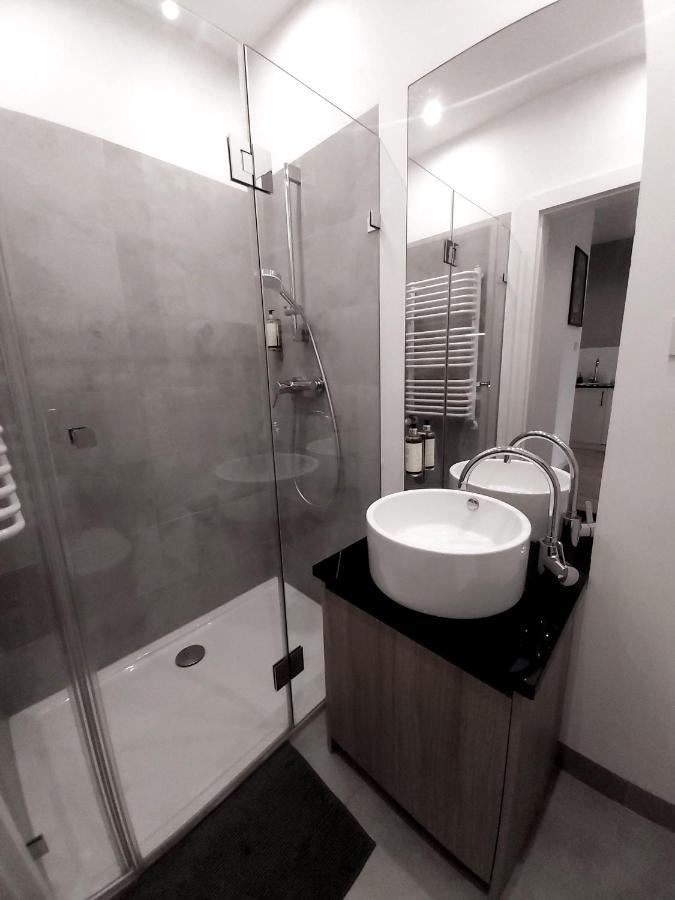 Chill Apartments Expo Slawinska วอร์ซอ ภายนอก รูปภาพ